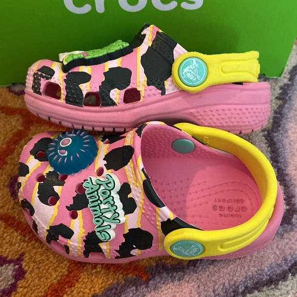 Party animal leopard print crocs - Picture 5 of 5
